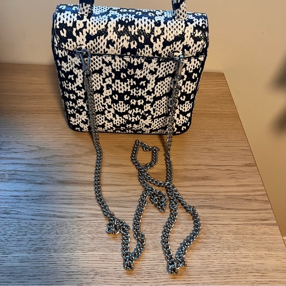 Snake Print Leather Handbag - Picture 8 of 12
